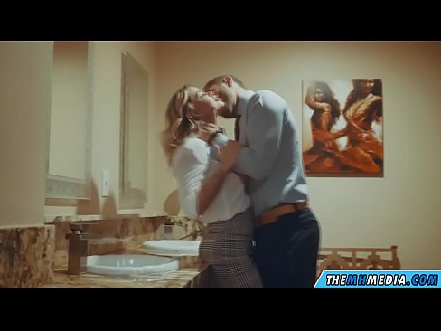 ❤️ Xa i-blonde ene-busty ikuhenda kwindlu yangasese yoluntu Isondo kwi-xh.onlyindianpornx.ru ❌❤